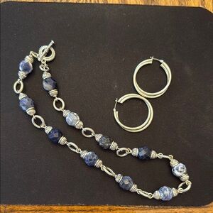 Cute silver double hoop earrings and 18" silver blue stone.
